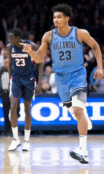 No. 14 Villanova rallies behind Samuels to beat UConn 61-55